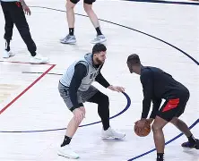 开云体育官网-波特兰开拓者训练开放日，今晨扳平良机引欢呼，社区盾在即，轮换策略成焦点的简单介绍